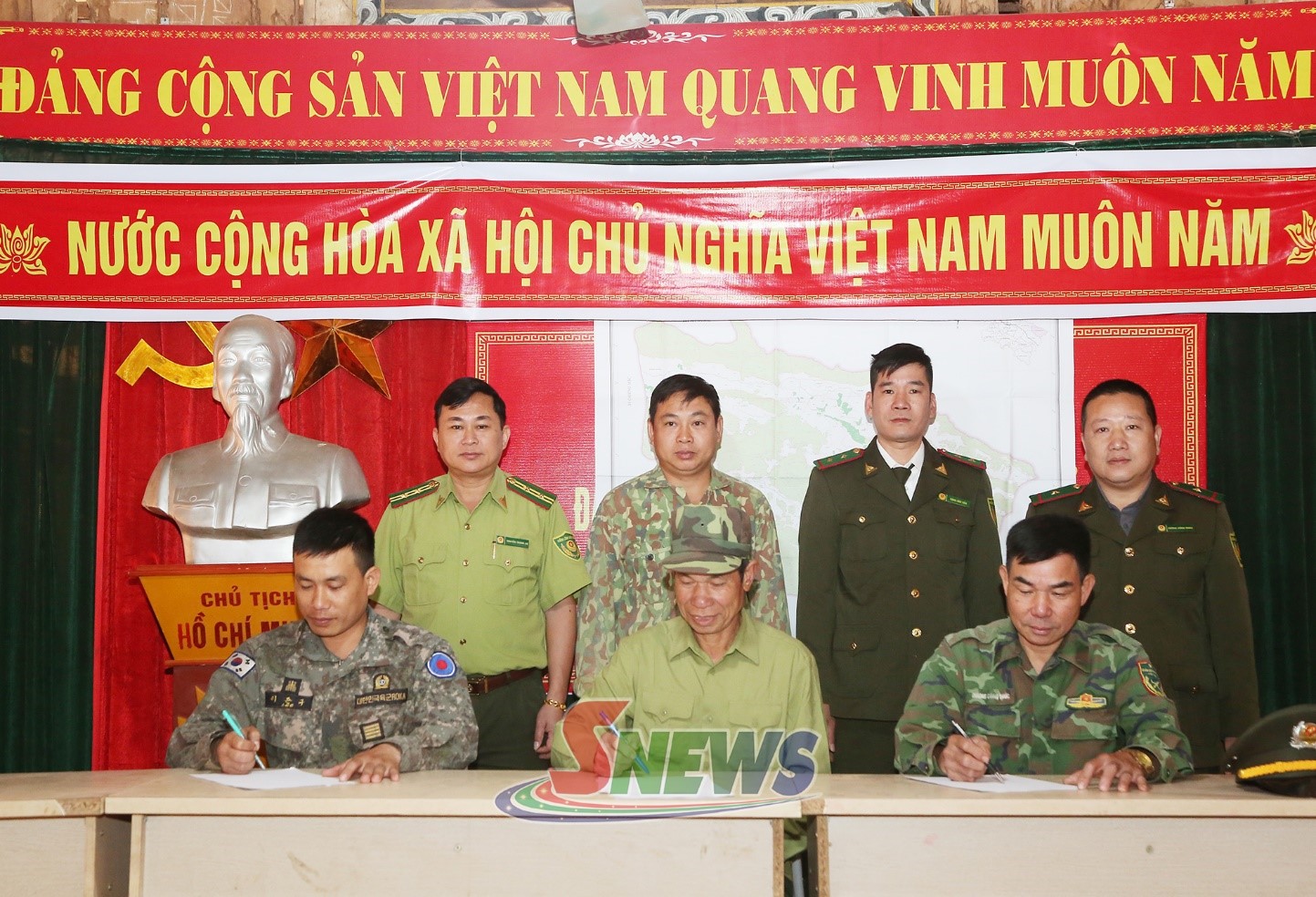  Giữ rừng dựa vào cộng đồng